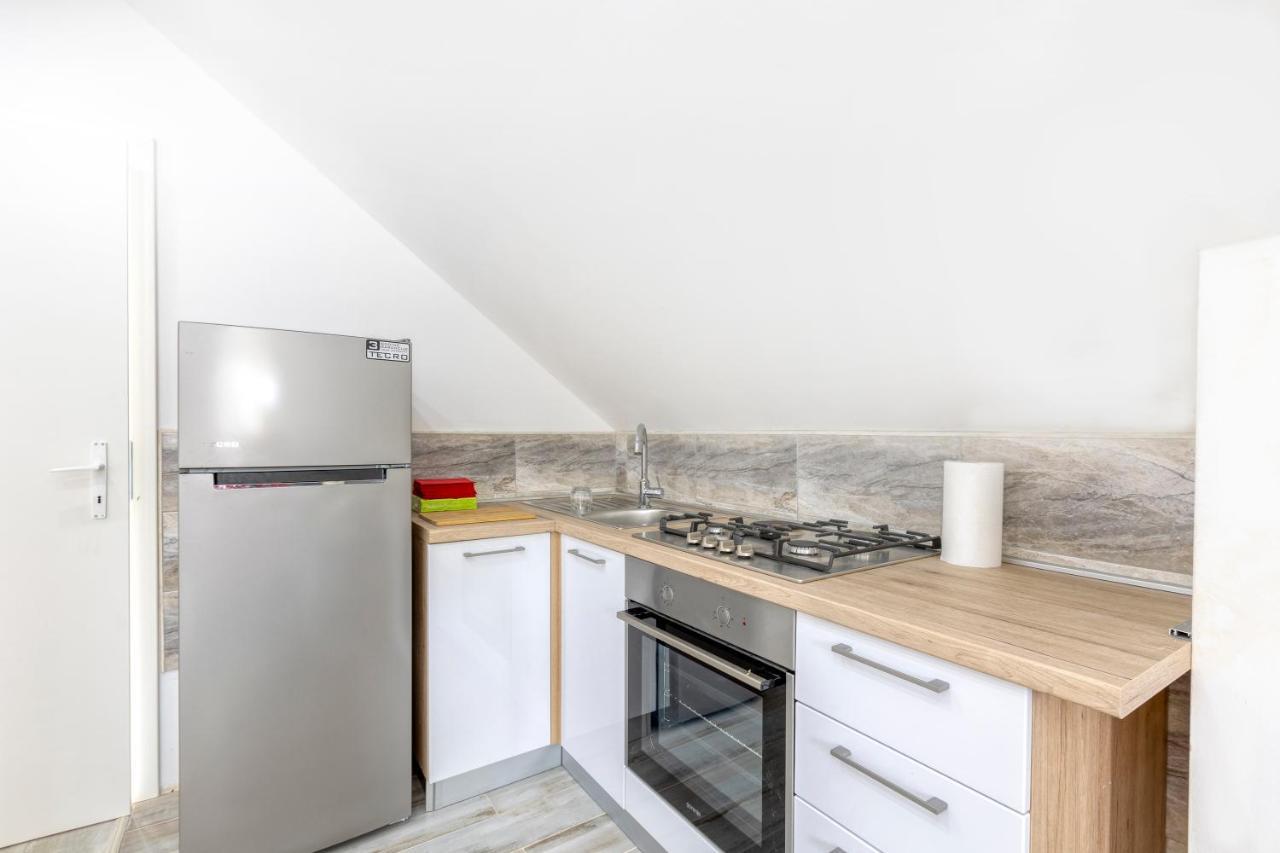 Apartman Vedro Polje Gospić Екстериор снимка