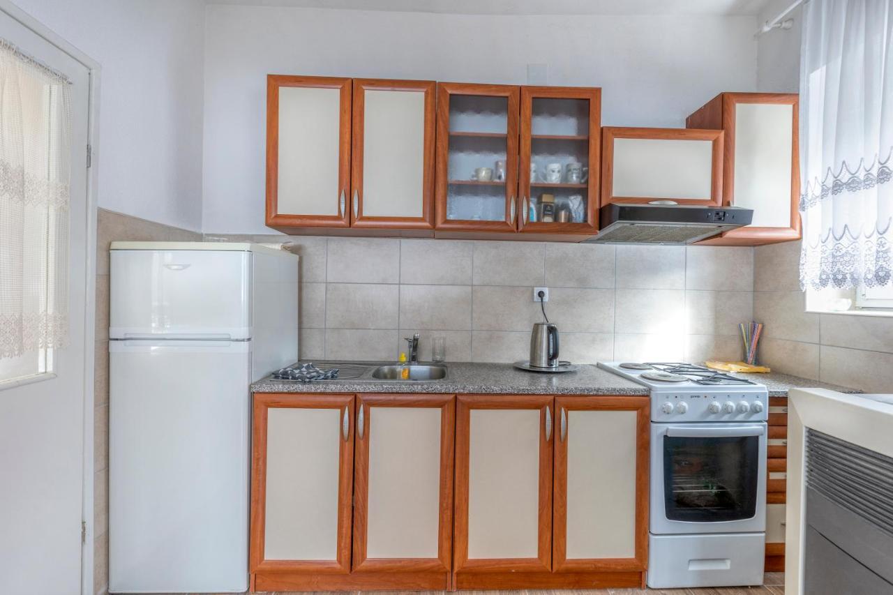 Apartman Vedro Polje Gospić Екстериор снимка