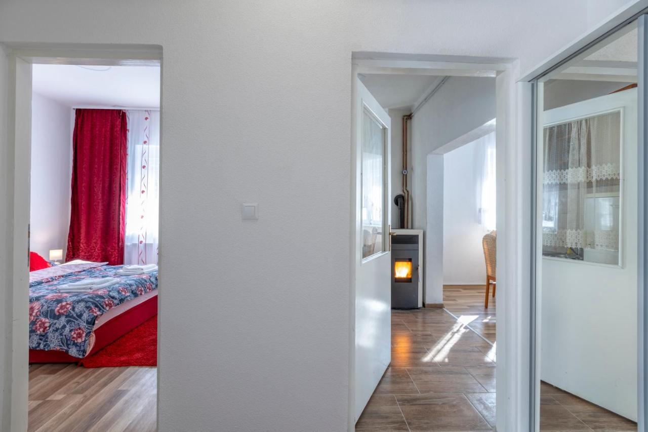 Apartman Vedro Polje Gospić Екстериор снимка