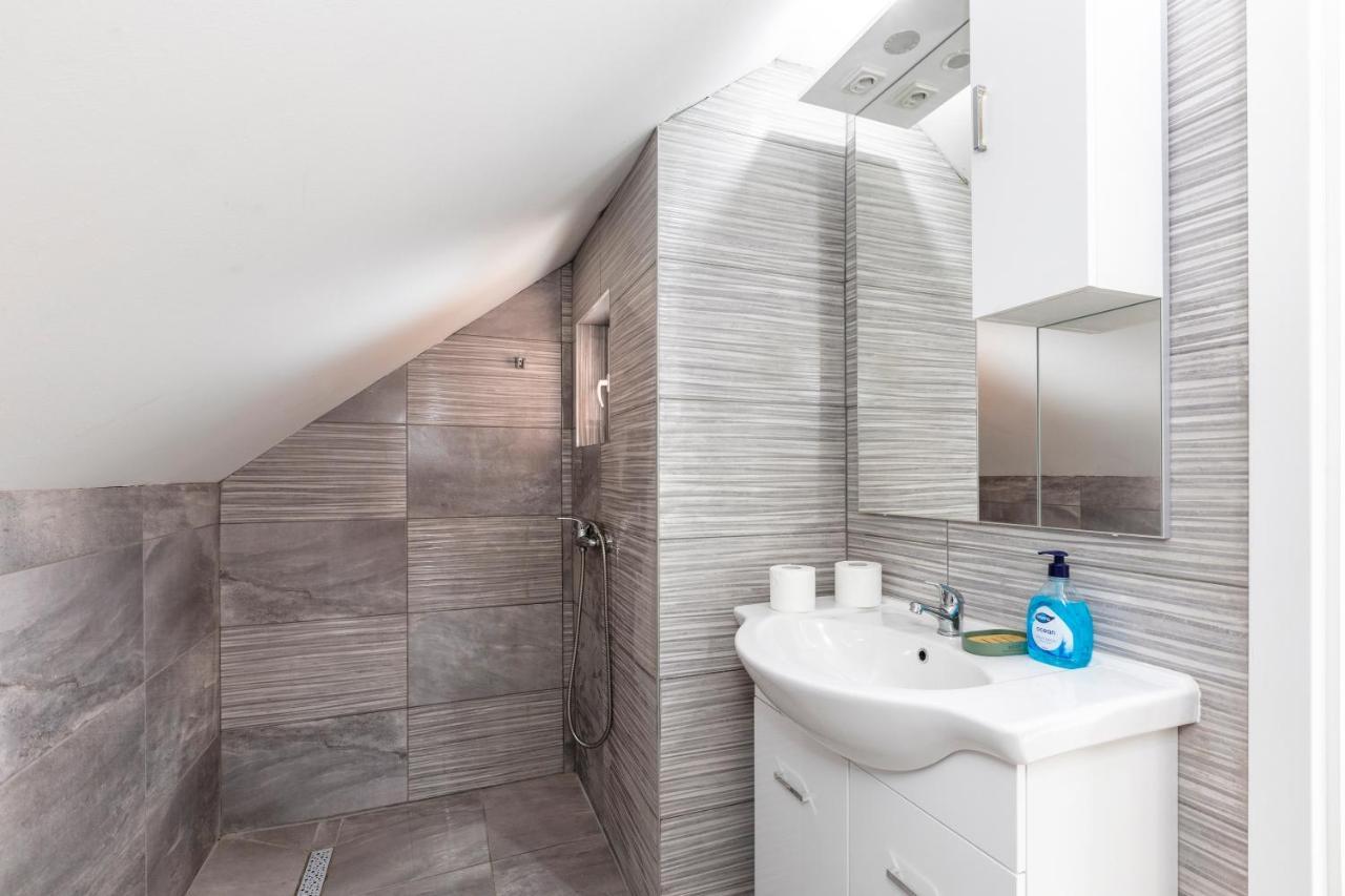 Apartman Vedro Polje Gospić Екстериор снимка