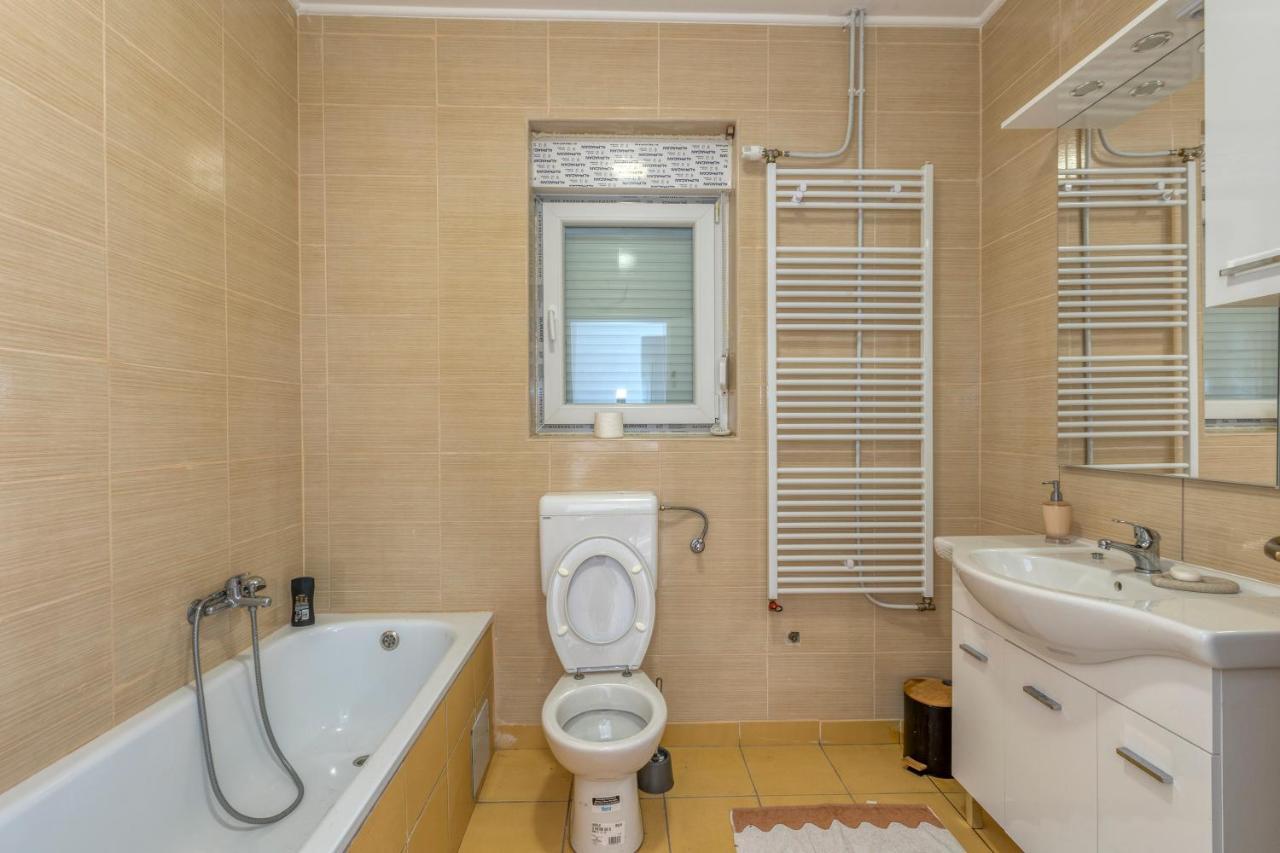 Apartman Vedro Polje Gospić Екстериор снимка